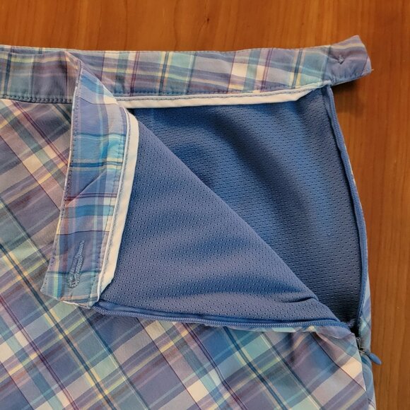 Dockers Golf Plaid Athletic Skort - 10 - Picture 4 of 10